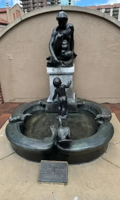 Allen-Memorial-Kansas-City-Fountains- (1)