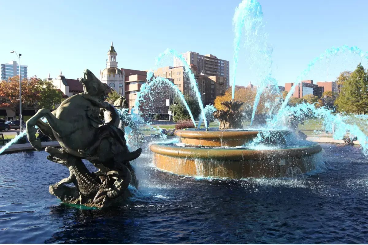 Kansas-City-Fountains (1)