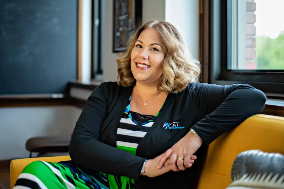 Jo McClure Director of Payroll Shares Expertise on New No Tax on Tips Law