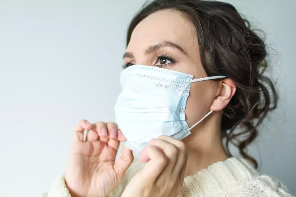 Should You Require Face Masks in Your Workplace?