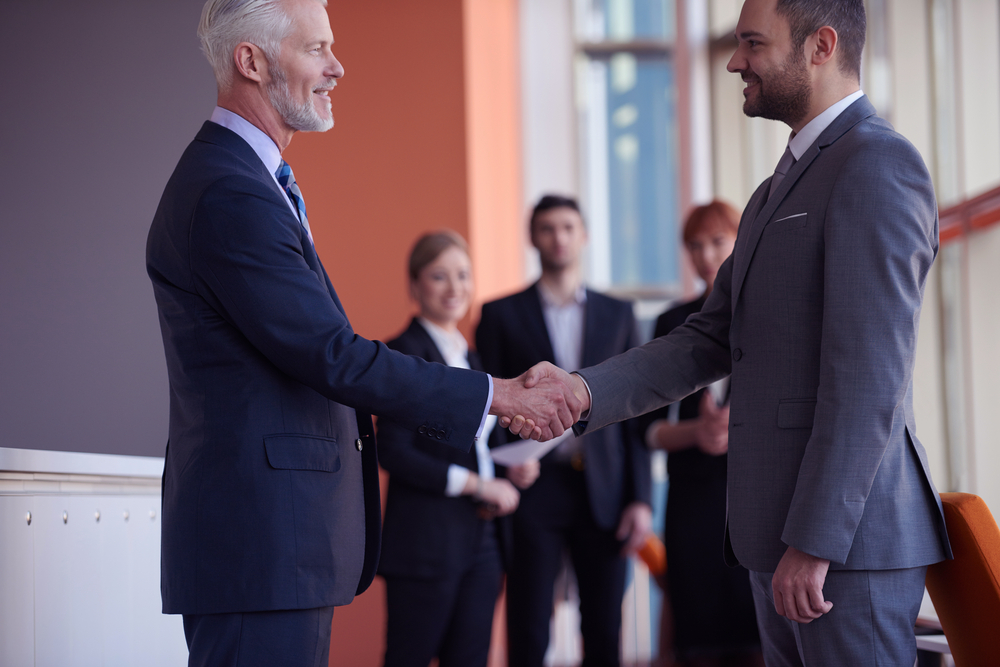 Local vs. National PEO: 4 Reasons It’s Better to Partner With a Local PEO